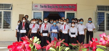 childrens education foundation uc trao 169 suat hoc bong tai quang nam