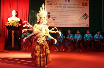 to chuc trung bay gioi thieu dac trung net tuong dong trong van hoa viet nam va thai lan
