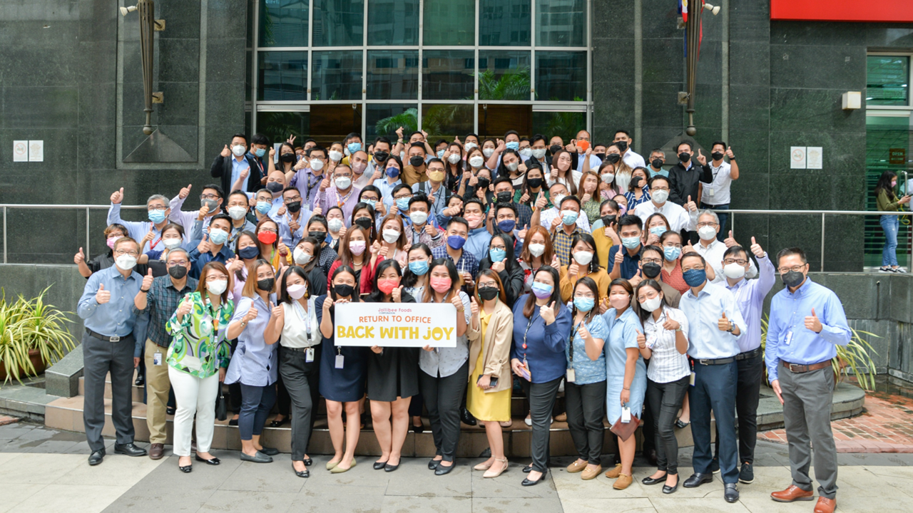 Jollibee Group được Forbes công nhận là một trong những nhà sử dụng lao động tốt nhất thế giới