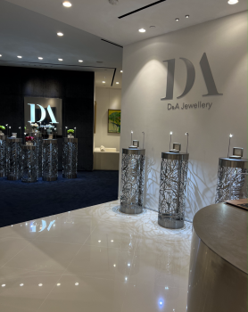 da jewellery khai truong cua hang vang bac da quy hang dau cua minh tai duong orchard singapore