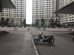 chung cu van dan o ha noi vang ve chua tung co vi covid 19