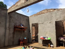 hang nghin nguoi dan mat nha vi dong loc