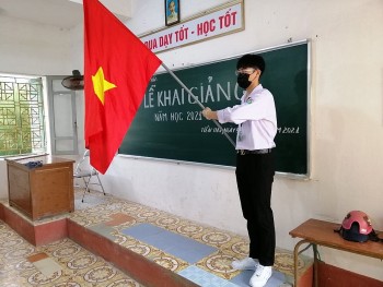 nhieu hinh thuc khai giang truc tiep dac biet mua tuu truong 2021