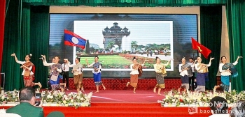 nghe an giao luu huu nghi chao xuan 2021 cung sinh vien quoc te