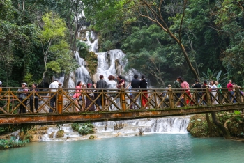 trong nam 2022 lao co the don hon mot trieu luot khach du lich quoc te den tham quan nghi duong