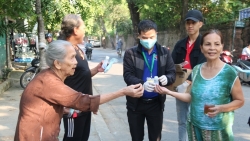 hue dong cua quan bar massage rap chieu phim phong covid 19