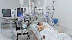 bat dong voi bo me nam sinh 15 tuoi uong thuoc tru sau tu tu