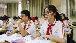 Đề thi tuyển sinh lớp 10 môn Toán TP HCM: Phổ điểm chung khoảng 6 - 7,5 điểm