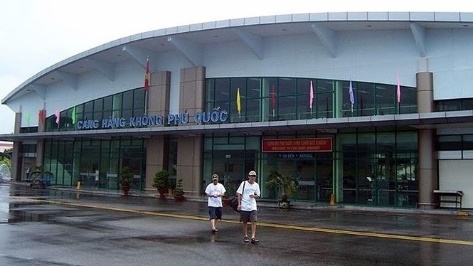 Danh sách chuyến bay đến Phú Quốc bị hủy do mưa lớn, ngập lụt