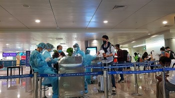 Tết Nhâm Dần 2022: người dân chỉ phải sử dụng một ứng dụng khai báo y tế tại sân bay
