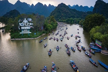 tu 133 chua huong mo cua don khach tro lai