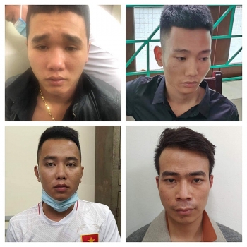 khoi to 4 nam thanh nien dan canh bat coc de to tinh