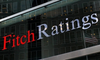 fitch ratings nang trien vong cua viet nam tu on dinh len tich cuc