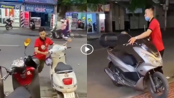 vu dieu nha toi 3 doi dat xe may khien nguoi xem thich mat
