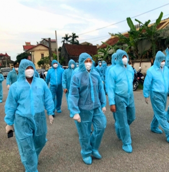 ha noi mot bac si nghi duong tinh voi sars cov 2