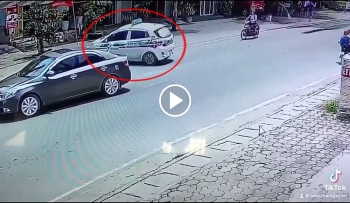 tranh xe khac taxi drift thang len via he nhu trong phim