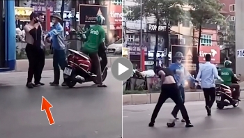 xe buyt dung giua duong phu xe nhay xuong tung lien hoan cuoc voi tai xe grabbike