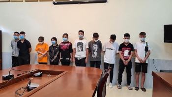 khoi to nhom quai xe dua xe gay nao loan duong pho ha noi