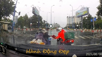 nang luong tich cuc am long thanh nien cho ao mua khi dung den do