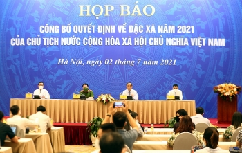 cong bo quyet dinh cua chu tich nuoc ve dac xa nam 2021