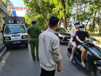 da y ma nh xu pha t kho ng deo kha u trang trong pho co