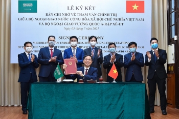 bo ngoai giao viet nam saudi arabia ky ban ghi nho ve tham van chinh tri