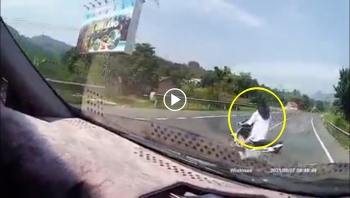 nu ninja bat ngo sang duong suyt bao hai tai xe