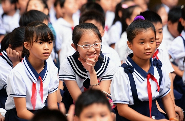 Phó Thủ tướng Vũ Đức Đam: Bảo đảm cơ sở vật chất, trường, lớp sẵn sàng cho học sinh đi học trở lại