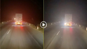 tai xe container lap den led nhay lam loa mat cac xe di sau