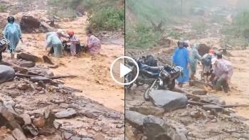 giay phut sinh tu cua nhom nguoi vuot dong nuoc lu o quang nam