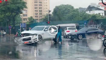 o to vuot den do dam bep xe mercedes glc tai nga tu ha noi