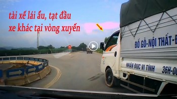 tai xe xe tai chay au tat dau xe khac khi om cua o vong xuyen