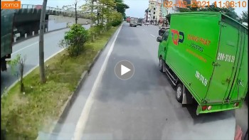 xe tai chay au suyt gay tai nan khien dan mang buc xuc