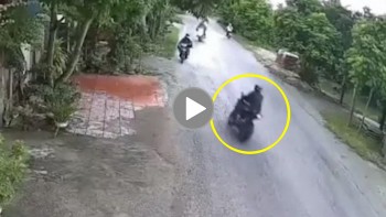 phong nhanh vuot au nam thanh nien di xe phan khoi lon gay tai nan kinh hoang