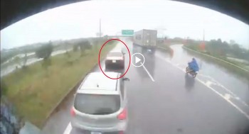 dot ngot dung giua duong de chuyen huong 2 o to bi container dam lien hoan