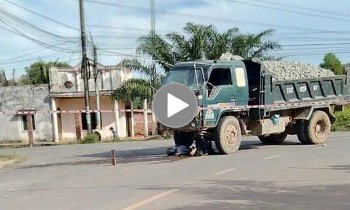 toan canh vu tai nan kinh hoang giua o to tai va xe may