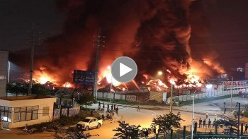 Nóng: Cháy lớn tại công ty Jufeng ở KCN Quang Châu - Bắc Giang