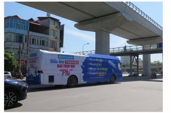 uy ban atgt quoc gia de nghi ha noi xu ly nghiem xe khach phu kin decal quang cao