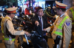 say xin doa goi bo truong van bi phat 7 trieu tuoc gplx 23 thang