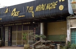 hang tram canh sat pha cua quan karaoke bat soi bac khung o nghe an