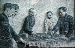 dang cong san viet nam ra doi la mot buoc ngoat vo cung quan trong trong lich su cach mang viet nam