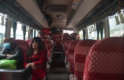 nhieu ben xe diu hiu ngay 28 tet