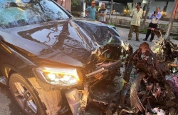 tai xe mercedes tong nu tiep vien hang khong bi thuong nang da dau thu