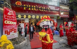 gia vang ngay via than tai chinh thuc vuot moc 45 trieu dongluong