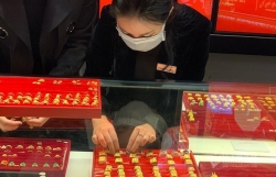 vang bat ngo boc hoi 600000 dongluong ngay via than tai