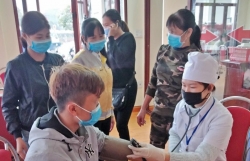 quang ninh lay mau benh pham xet nghiem virus corona benh nhan tu vong tren duong di cap cuu