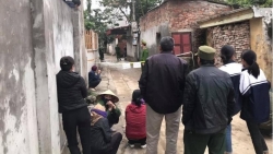 can ngan 2 con trai danh nhau bo me bi chem thuong vong