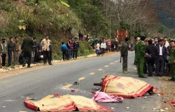 tren duong tu benh vien ve ca gia dinh gap tai nan tu vong
