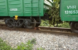 ha noi co gai lao vao tau hoa nghi do cai nhau voi ban trai