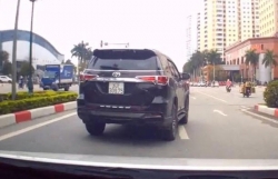 xac minh thong tin cong an dung chim moi chan xe tu quan nhau ra de kiem tra nong do con